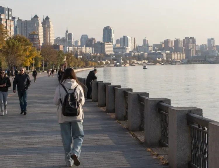 Dnipro 2026: River Embankment, Wartime History and a One-Day City Guide