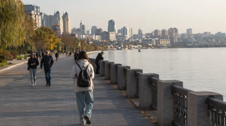 Dnipro 2026: River Embankment, Wartime History and a One-Day City Guide