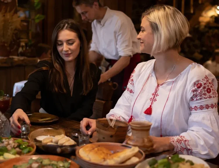 Tipping in Ukraine 2026: What to Pay in Restaurants, Hotels and Taxis